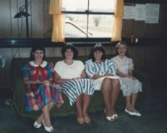 Cheryl-Tracy-Shelley-Robin-Missouri-Reunion-8-85_2.jpg