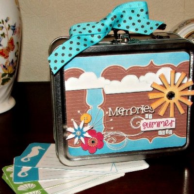 Memories of Summer decorated tin