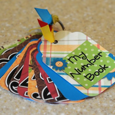 Scalloped Tag Album