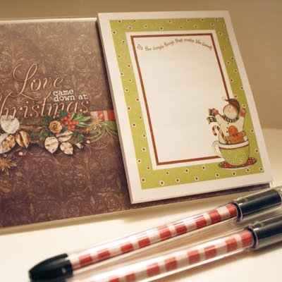 Post it holder and pens
