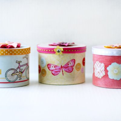 Decorated Almond Tins