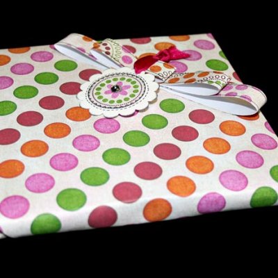 Gift Wrap, bow and tag