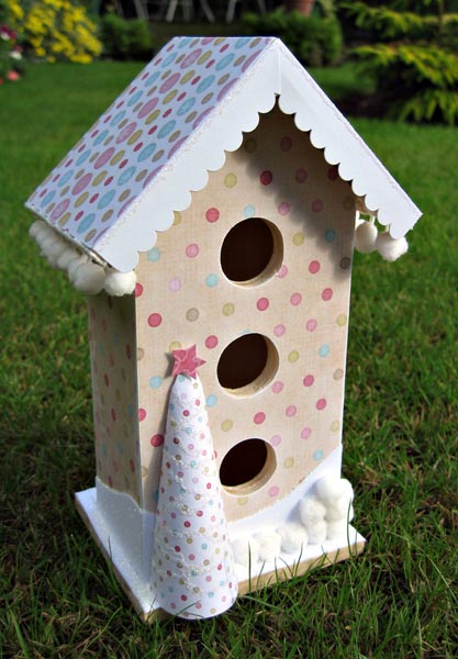 Christmas birdie house