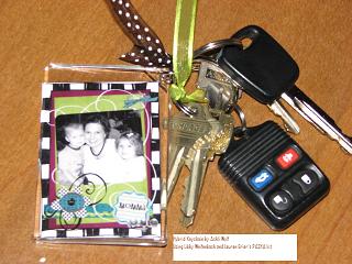 hybrid MOMMA keychain