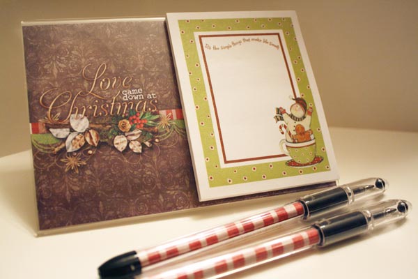 Post it holder and pens